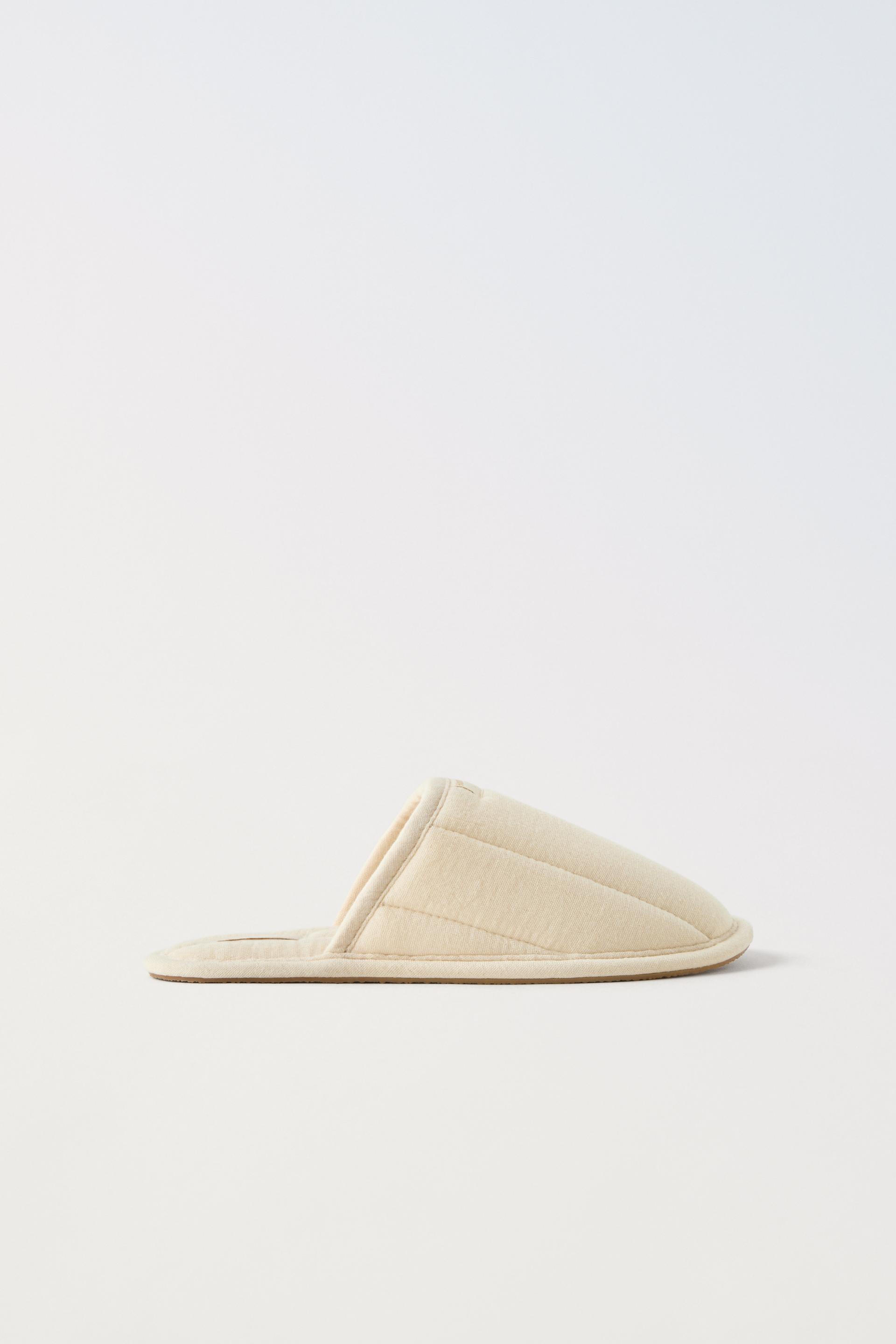 

ДОМАШНИЕ ТАПОЧКИ МУЛ