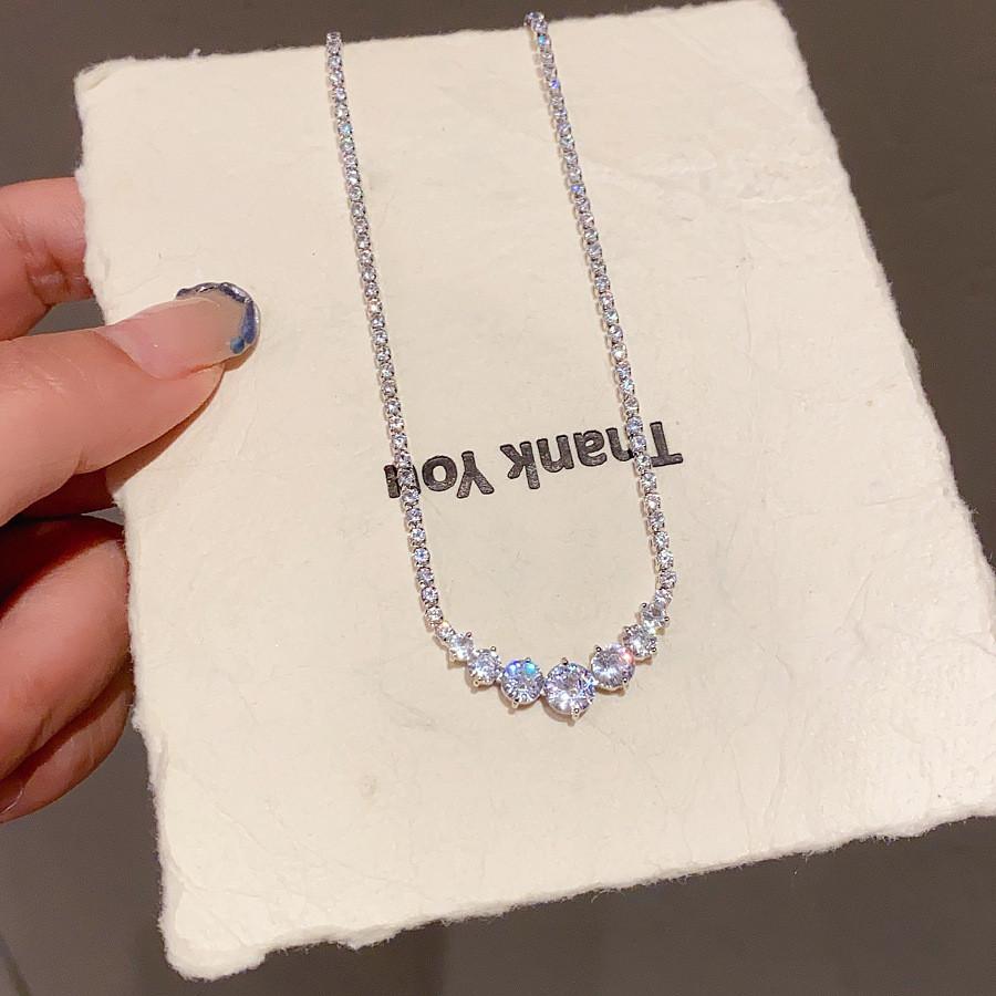 Geometric Zircon Pendant Necklace For Women With Elegant Lock Chain Fashion Jewelry