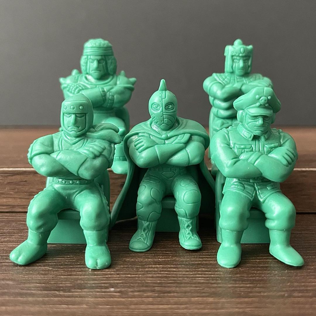 

[Б/У] Kinkeshi King s Struggle Edition Версия в цвете, изображающем Кровавый Альянс Сверхлюдей