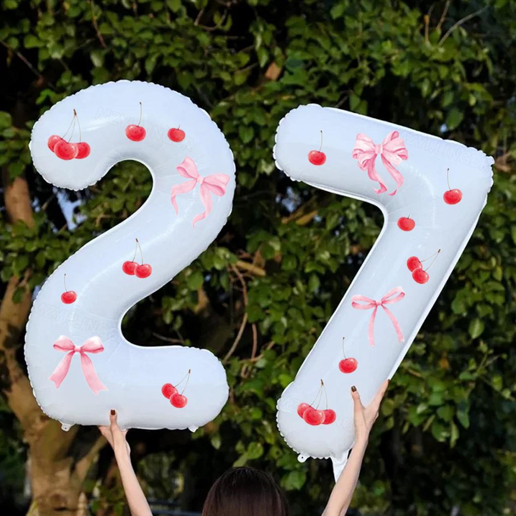Palloncino digitale bianco da 32 pollici decorato con adesivi di ciliegie e adesivi con fiocchi per feste di compleanno e anniversari