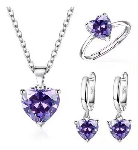 

Ювелирный набор с цирконами в форме сердца: Серьги, Ожерелье и Открытое кольцо - Элегантные и Роскошные Модные Аксессуары