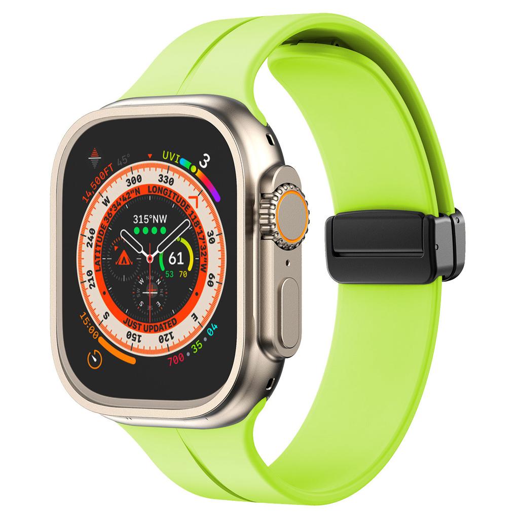 Magnetic Strap For Apple watch ultra band 49mm 45 mm Silicone Bracelet iWatch Series 7 8 se 6 5 3 44mm 45mm 40mm 41mm 42mm 38mm