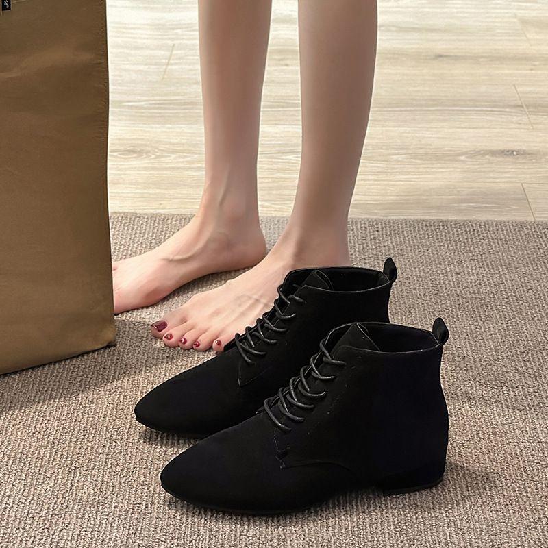 Large size women's boots 2025 autumn and winter British style small short boots solid color suede pointed lace-up thick heel large size boots