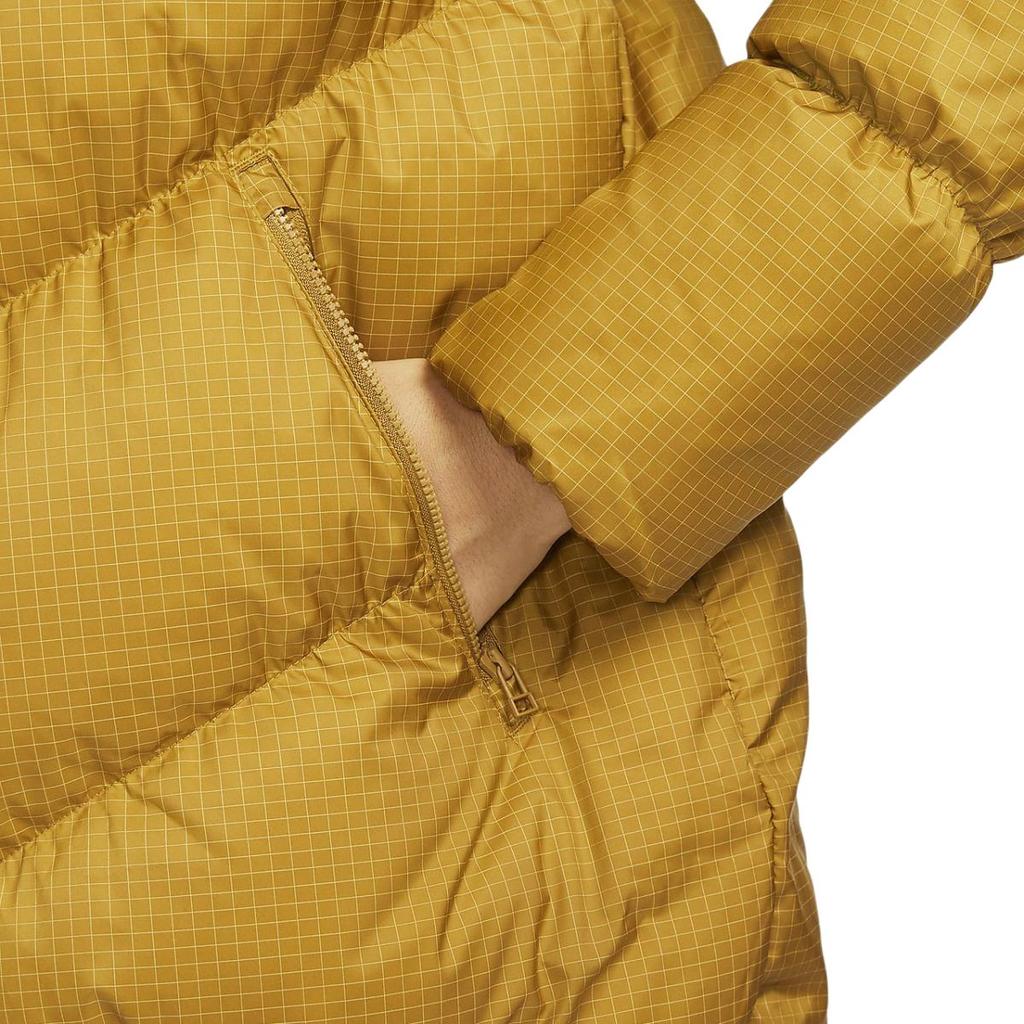 Nové dámské péřové bundy Nike Bronzová FD8212-716