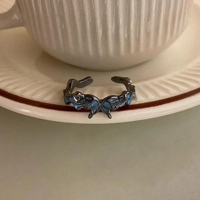 Blue Crystal Butterfly Ring Twisted Wavy Open Ring for Women Vintage Hip Cool Party Jewelry for Men