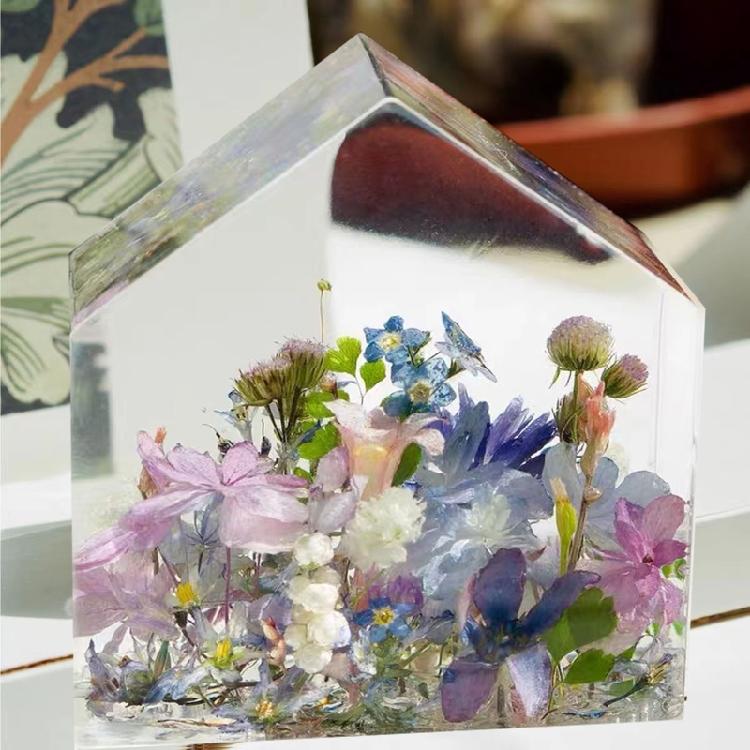 Mirror Epoxy Resin Silicone Molds House Shaped Beautiful Crystal Ornament