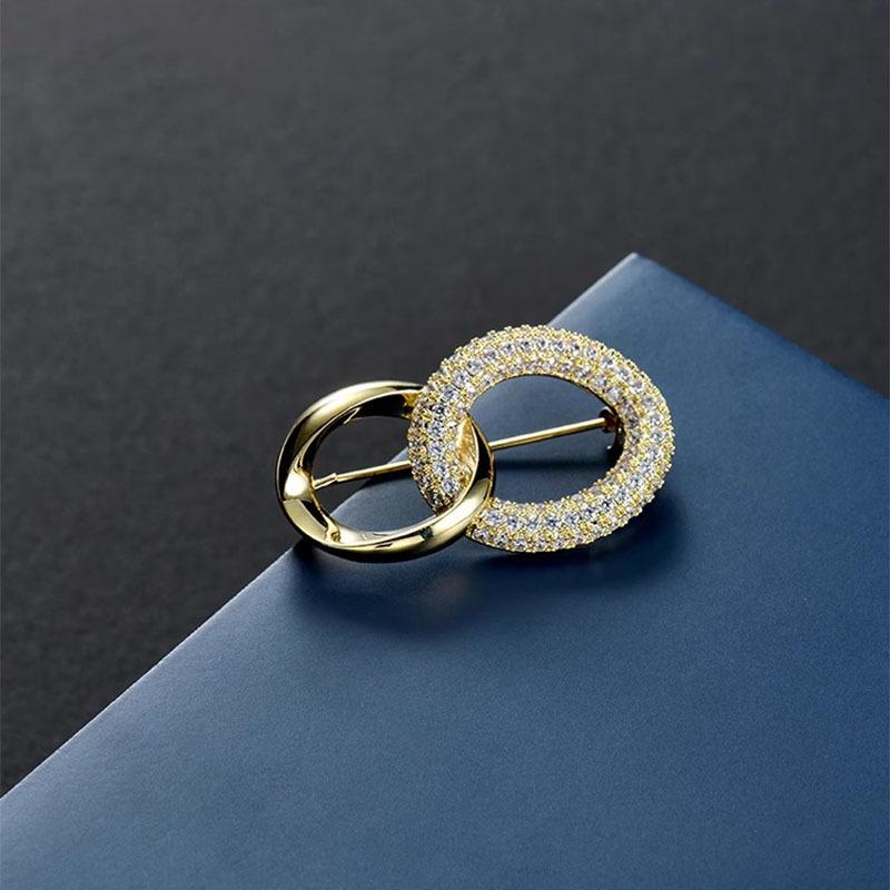 

Брошь Высококачественная женская роскошная эксклюзивная Sense Niche Изысканный переплетенный корсаж Костюмная булавка Темперамент Универсальные аксессуары