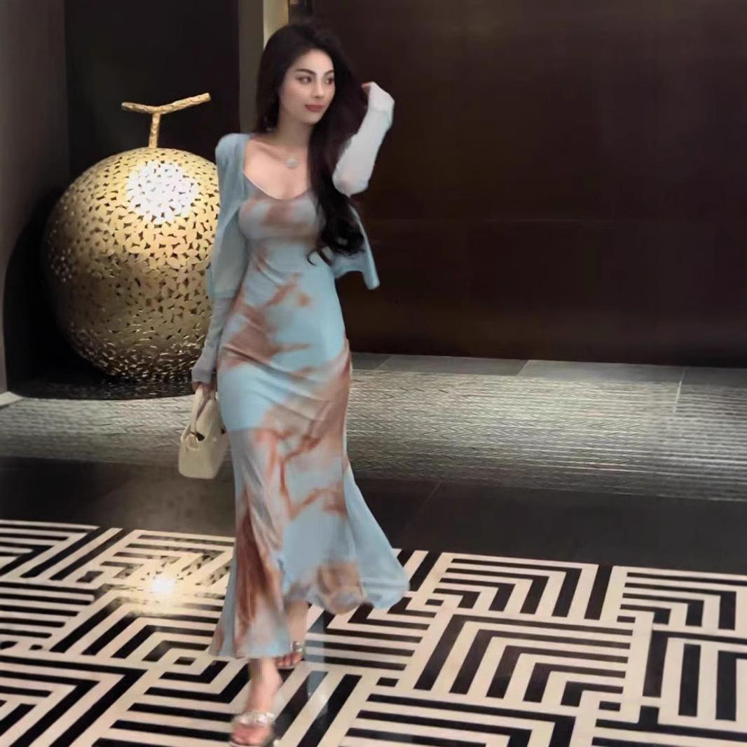 

Женский приталенный французский сарафан-рыбка на бретелях и кардиган, комплект, осень 2025 Medium