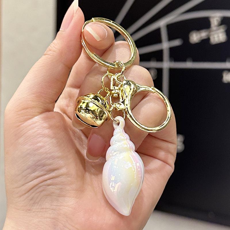 Colorful Acrylic Seashell Keychain Pendant - Cute and Exquisite for Girls' Bags & Car Pendants