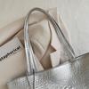Bolso de Mano Grande de PU con Patrón de Cocodrilo de un Solo Hombro - Tote de Moda para Mujeres Europeas y Americanas
