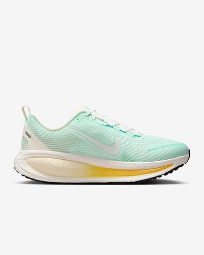 Nike Vomero 18 Women's Running shoes IH7349-331 Green Size