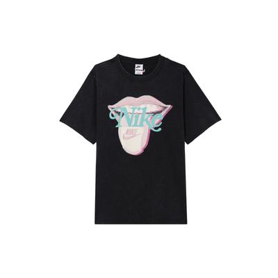 Nike Série Essenciais de Roupa Desportiva Estampa de Letras Gola Redonda Manga Curta Ombro Descaído Camiseta Tops Femininos Preto HM4594-010