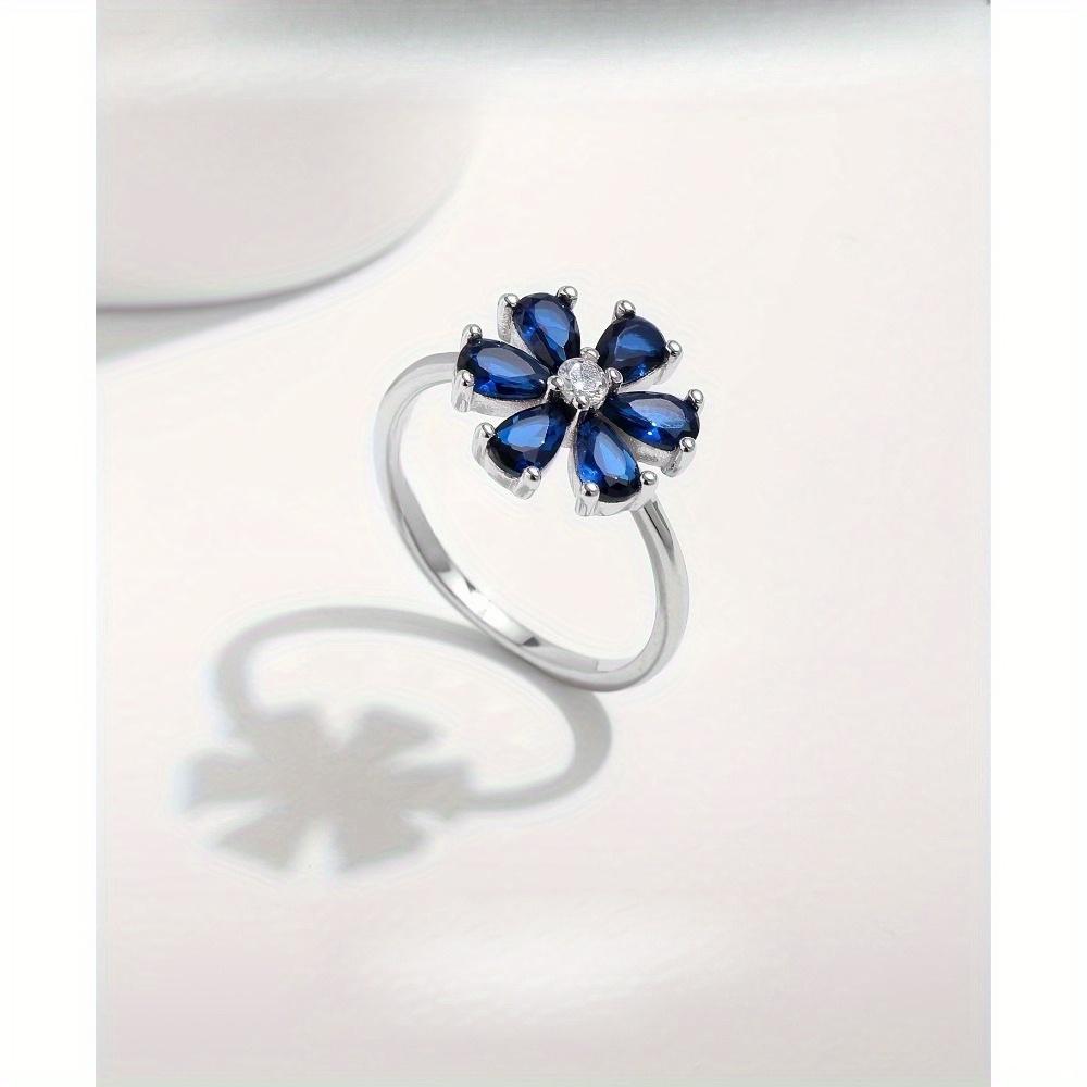 Bague de Luxe pour Femme au Design Floral Exquis, Sélection Cadeau d'Anniversaire Style Doux, Bague Tempérament Élégant.