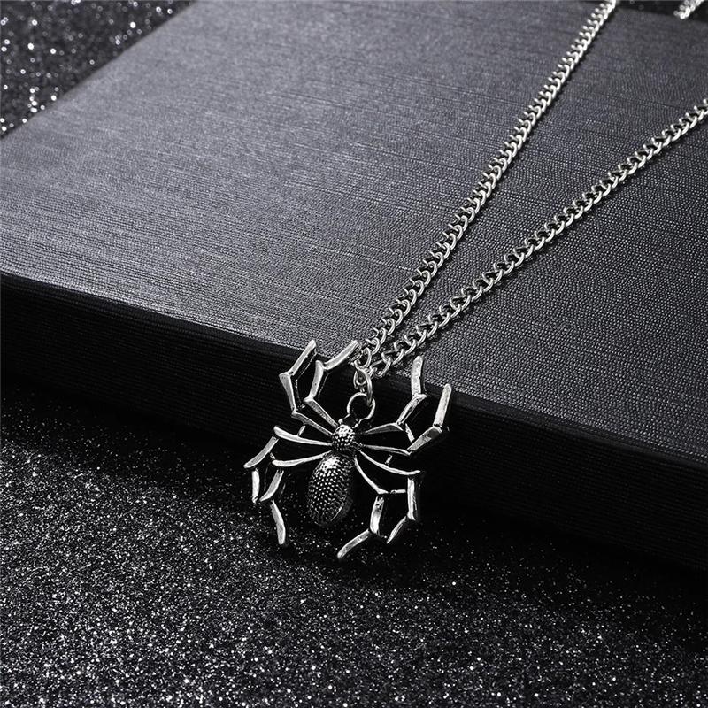 Spider Pendant Necklace Gothic Punk Jewelry Birthday Gift for Halloween & Daily Wear