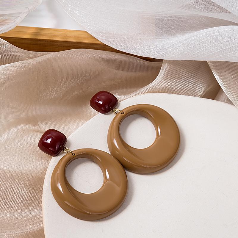 Acryl Geometrische Vintage Ohrringe Runde Vertiefung Unregelmäßiger Kreis Reife Mädchen Steckerohrringe Schmuck