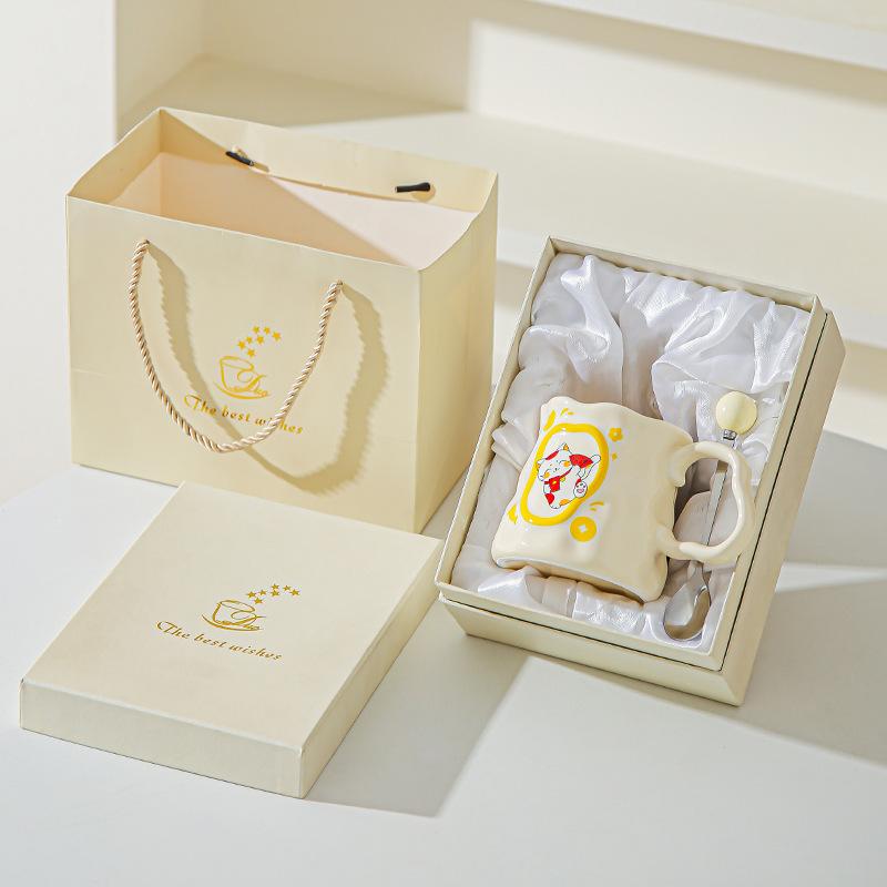 Cupa Ceramică Pisică Norocoasă Desen Animat Cupă Iregulară cu Aspect Înalt Cupă Creativă pentru Lapte/Mic Dejun Suvenir de Deschidere