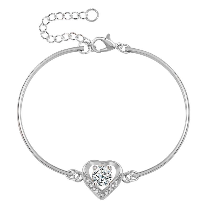 Europäischer und Amerikanischer Stil Vergoldetes Pfirsichherz Schmuckset: Kupfer-Mikro-Inlay Zirkon Ohrringe, Halskette und Ring.