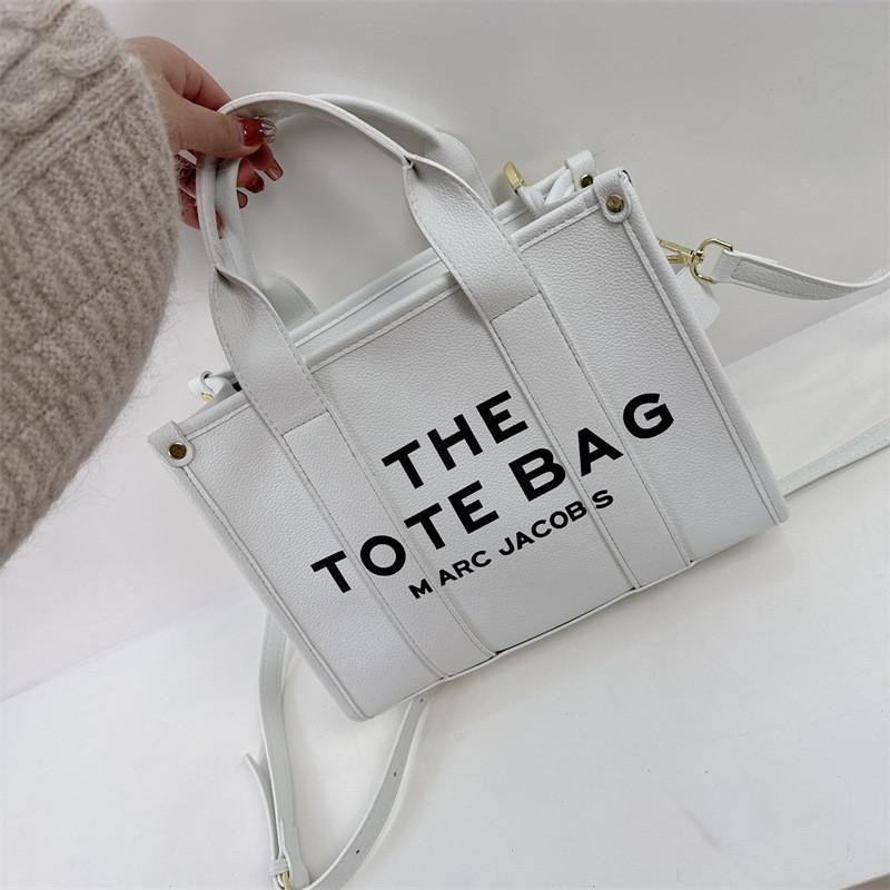 Stylish Large Capacity Pu Tote Bag For Women With Trendy Colors And Versatile Design For Everyday Use