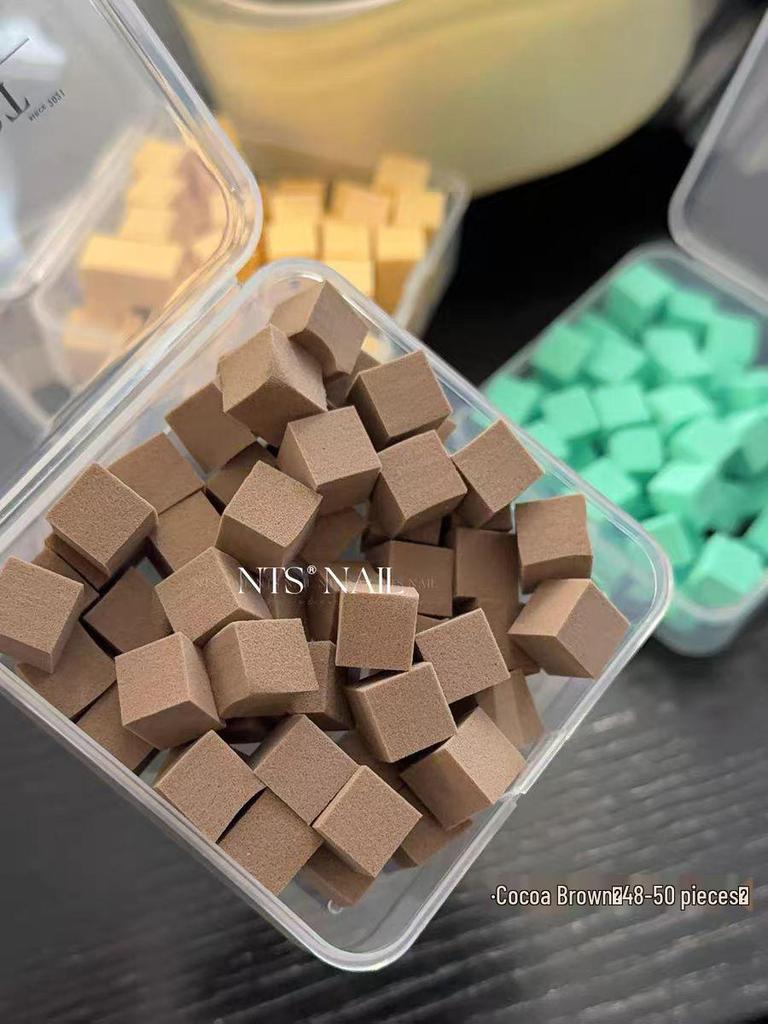 New Color Patting Sponge: Mini 1cm Tofu Gradient Blush Nail Art Tool