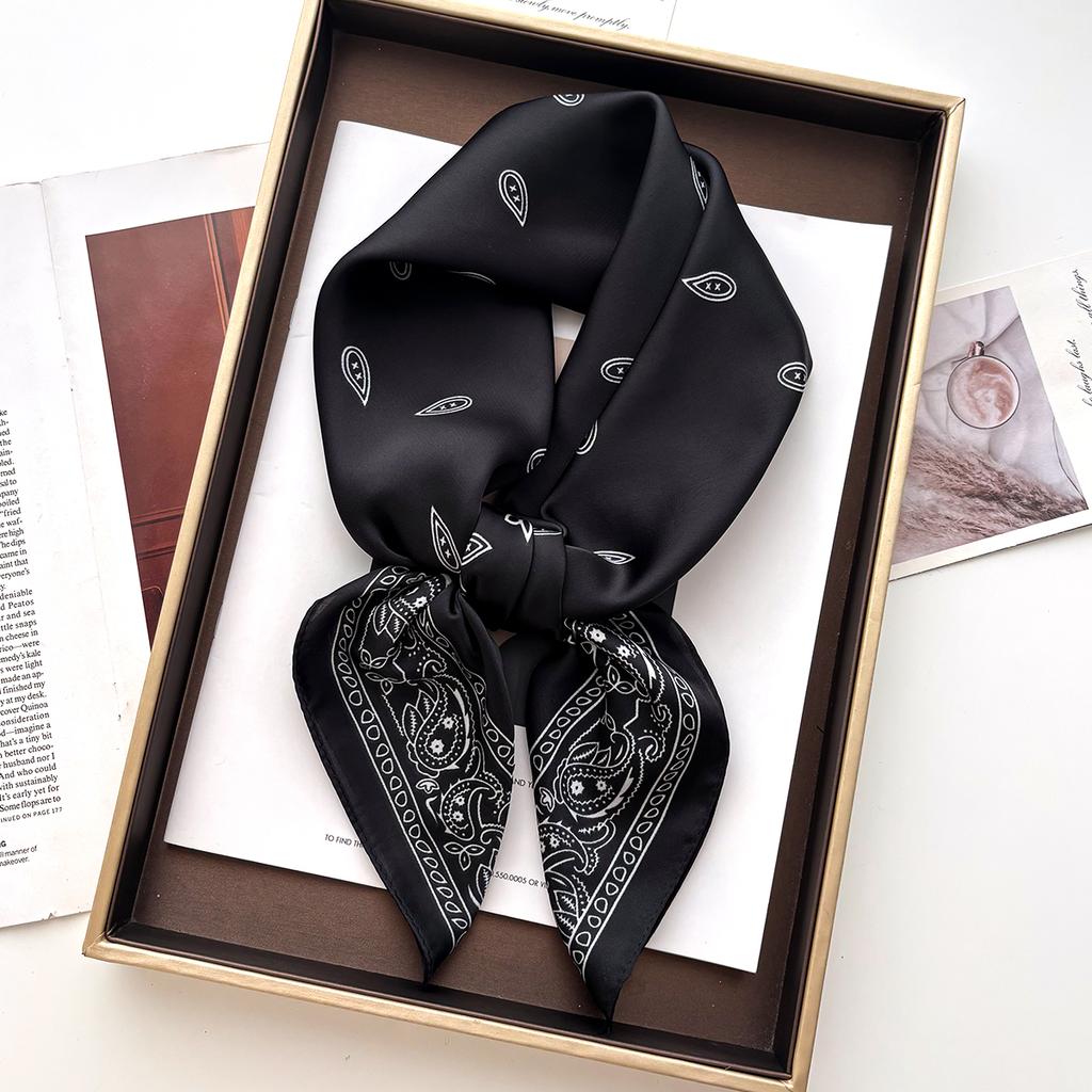 Fashion Print Women Square Scarf Silk Feeling Neckerchief Bandana Lady Spring Shawl Scarves Wrap Head Kerchief Hair Band Ties