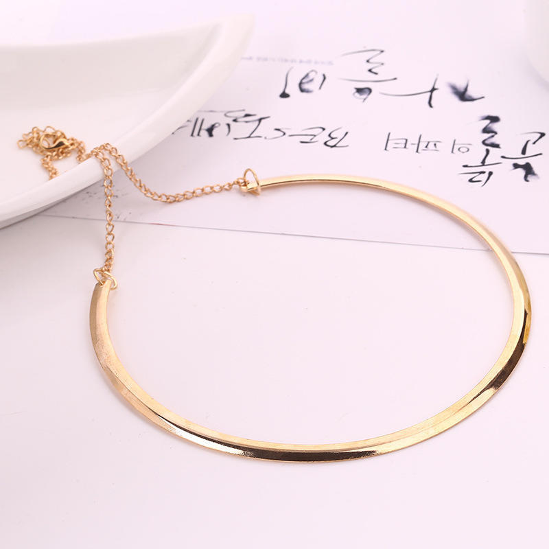 Han Huohuo Xu Haoying Has The Same Style, Metal Thin Ring Glossy Necklace, Catwalk Thin Collar, Short Collarbone Chain, Sweater Chain.