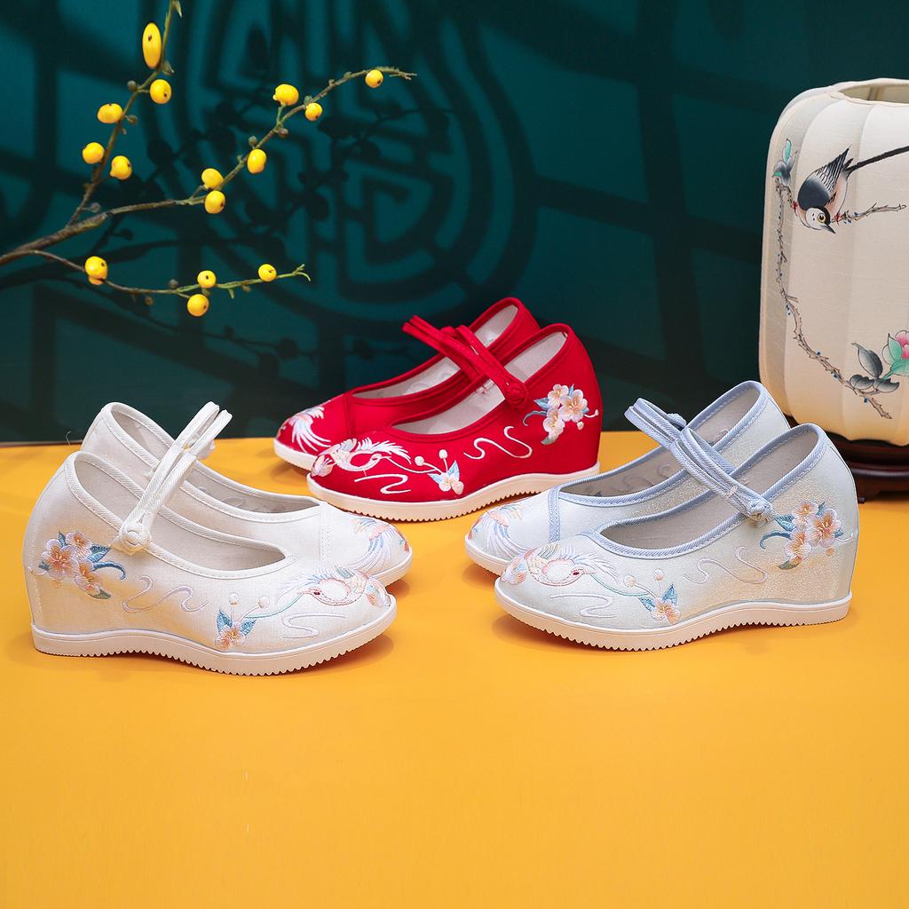 Man Dance, New Inner Height Increase Round Head Old Beijing Cloth Shoes for Women with Hanfu High Heel Platform Embroidered Shoes