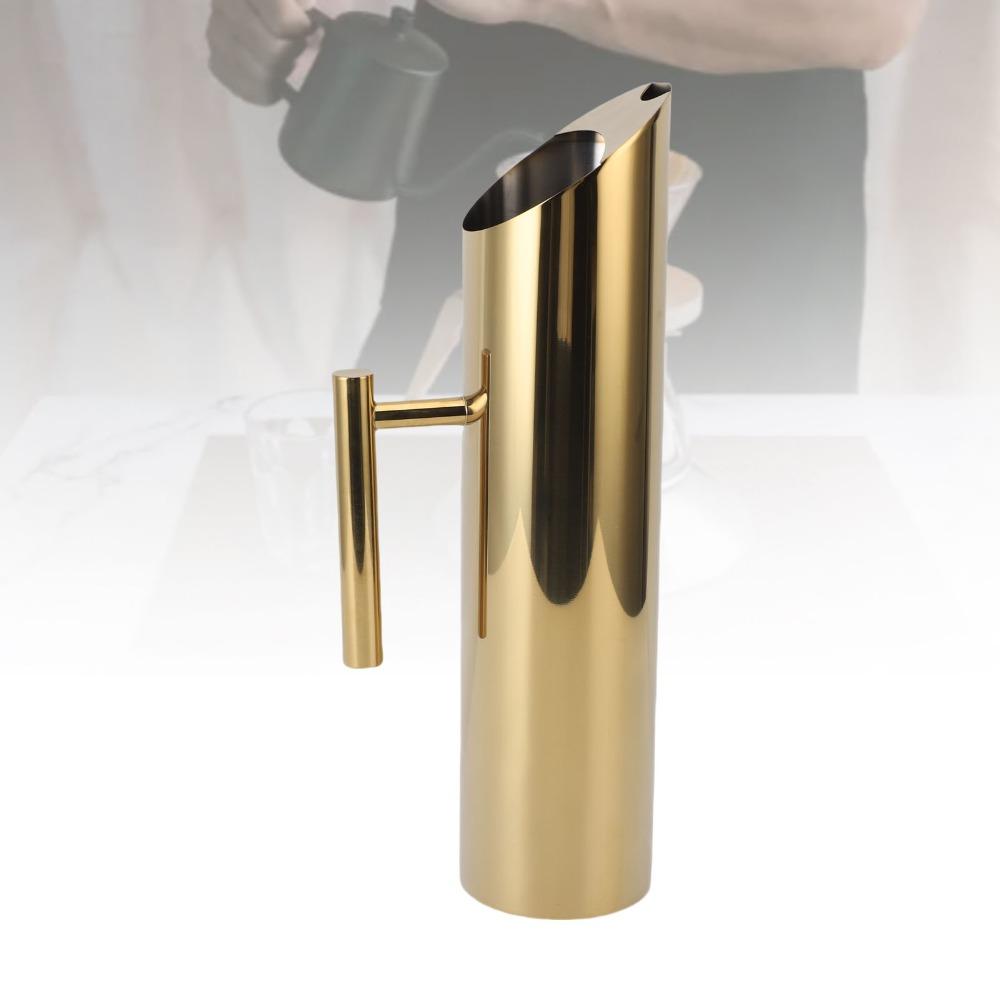 Handle Design Stainless Steel Pitcher 2L Capacity Water Pitcher Beverage Container Bar Drinkware