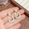 Modetrend Elegante und exquisite Perlen-Strass-Ohrringe für Damen Schmuck Hochzeitsparty Premium-Geschenk
