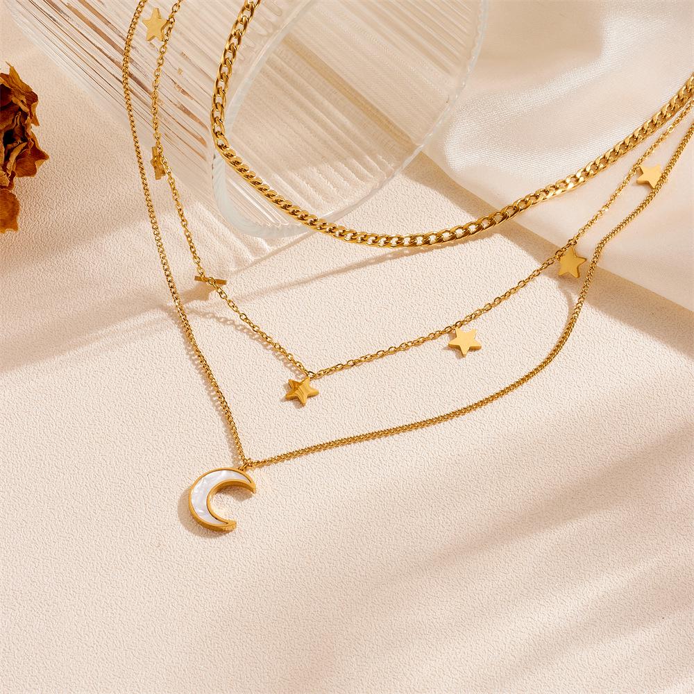 European-American Fashion Moon Star Layered Clavicle Necklace - Versatile and Stylish Design