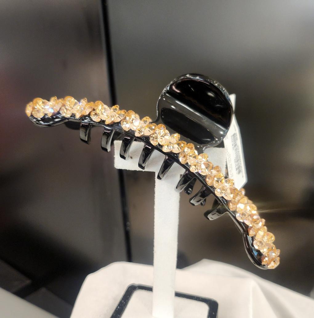 

Atria Swallow Tongs L Crystal Material Strong Tongs SYAHPIN0007PCF