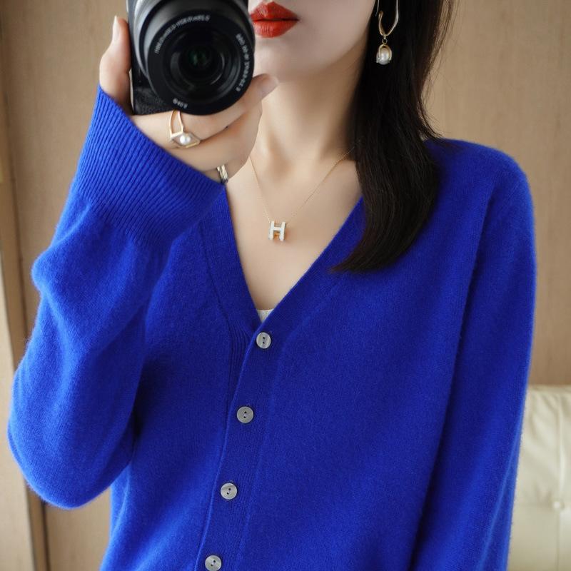 Cardigan Jacket Women's Knitted Bottoming Shirt V-neck Long-sleeved Spring and Autumn Outer Sweater