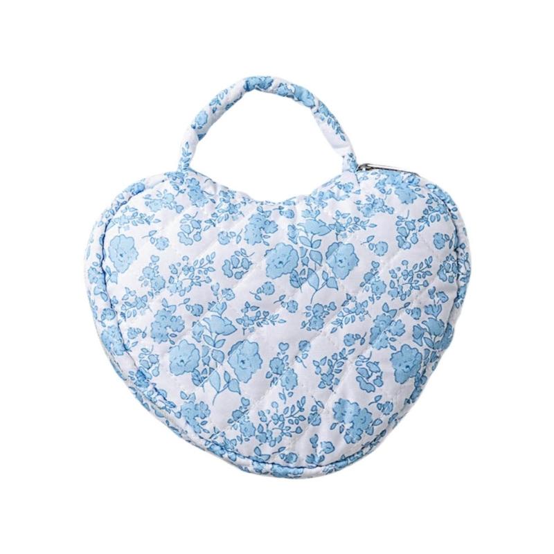 

Fashionable Florals Print Heart Cosmetic Case Quilted Construction Spacious Toiletry Bag for Women Girls Travel