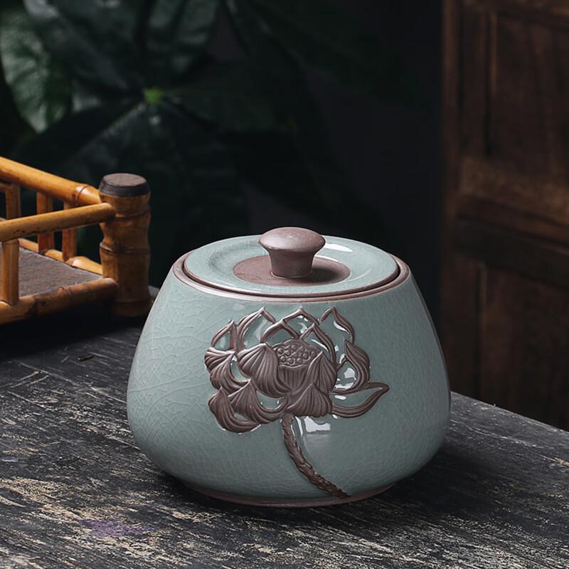 Zhi Shi Egret Lotus Ceramic Tea Can