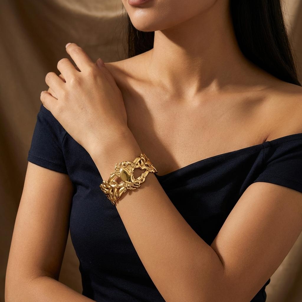 Chunky Crab Stainless Steel Cuff Bracelet for Women Elegant Hollow Leaves Wide Open Bangle Summer Fashion Jewelry Gift