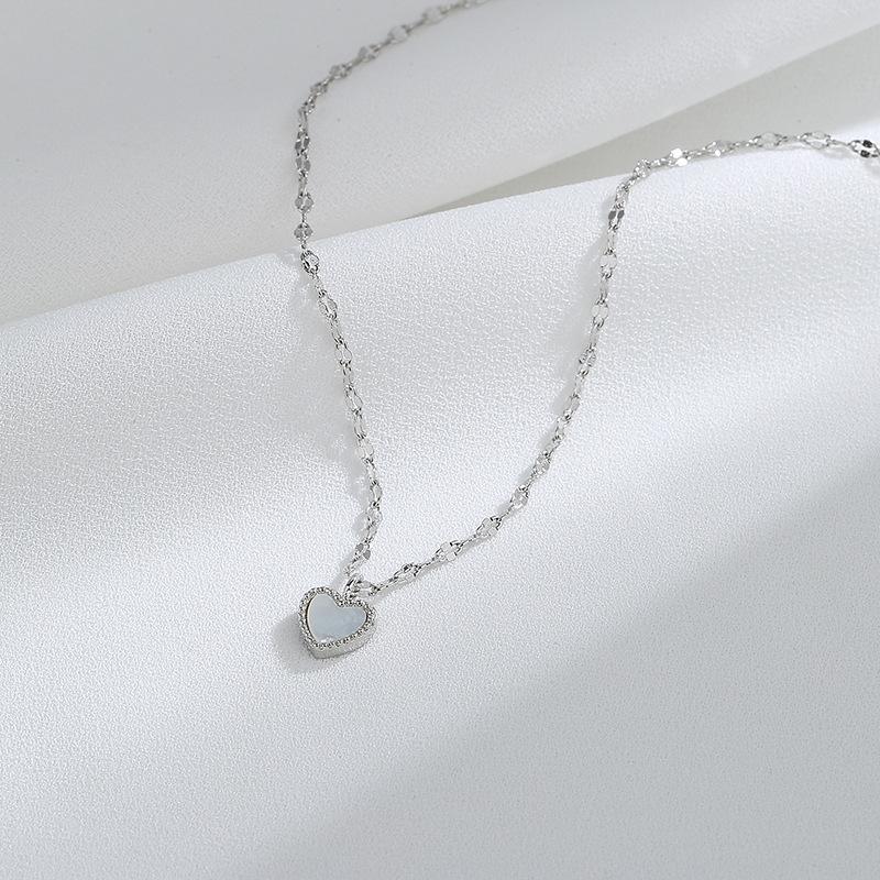 Colier Dragoste Fritilarie Albă Vânt Rece Lux Ușor Lanț Buze Pandantiv Inimă Lanț Claviculă Lanț Pulover Fete