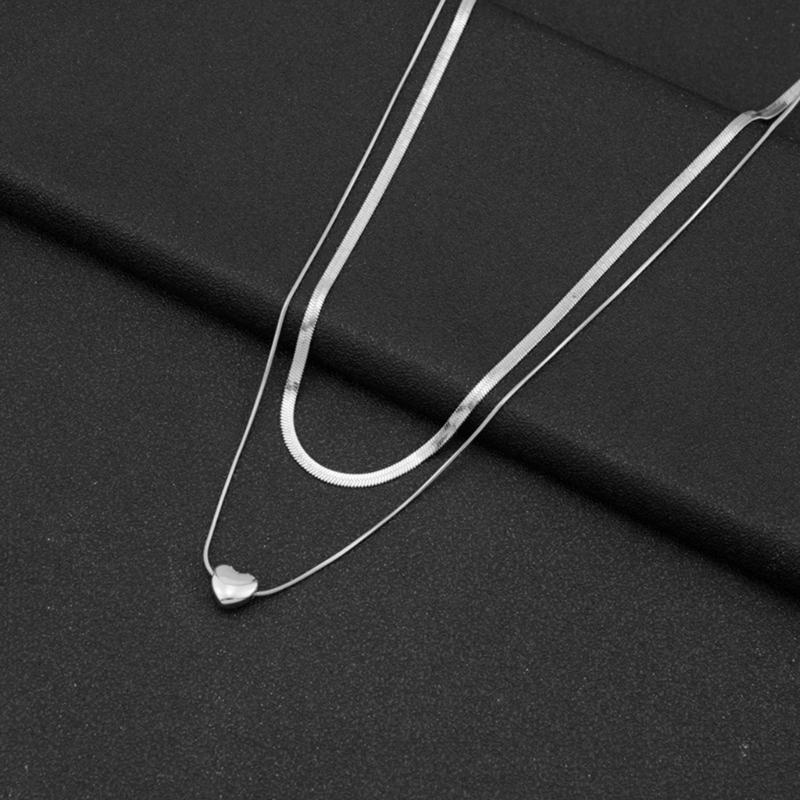 Unique Heart Pendent Necklace Double Layered Pendant Choker Stainless Steel Chain Choker Perfect for Fashionable Ladies