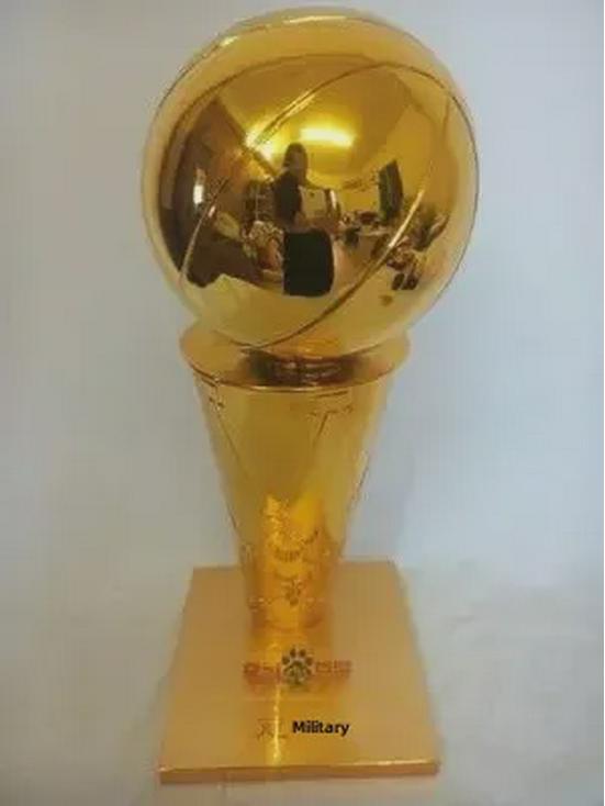 NBA-Meisterschaftstrophäe: O'Brien Cup Basketball-Erinnerungsstücke mit Curry, Kobe und James