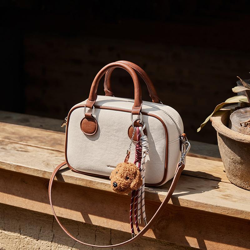 

Spring Summer Fashion Bowling Bag 2025 New Vegetable Tanned Leather Light Vintage Handbag Niche Design Crossbody Bag Long23CM*Thick9CM*High14C