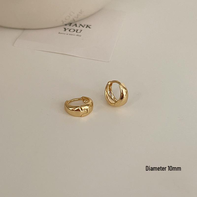 Роскошные серьги-кольца из металла для женщин – Трендовый нишевый дизайн 2023