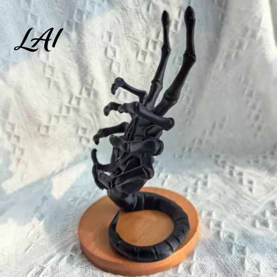 Unique Gadget for Video Calls 3D Printed Sci-Fi Horror Phone Holder Novelty Stable Smartphone Stand Spooky Home Office Accessory Compact Collectible
