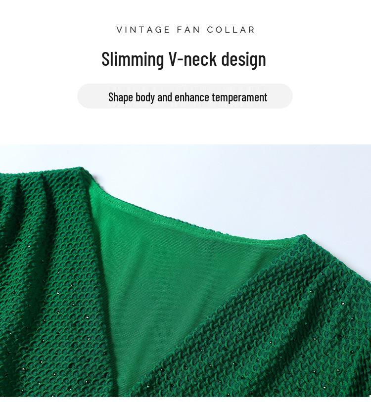 Trendy 2023 V-Neck Slim-Fit Pleated Summer T-Shirt