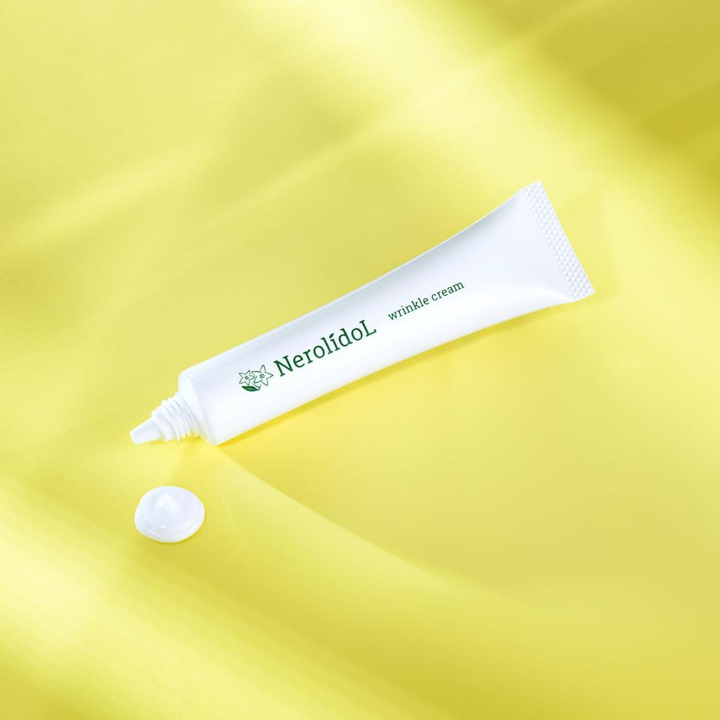 NerolidoL Medicated Wrinkle Cream with Niacinamide Improves dry fine lines and wrinkles around the eyes and mouth and prevents dark spots For firm