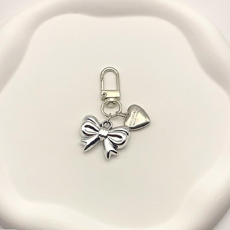 Fashionable Love Heart Keychain Charm Stylish Pendant Adds Personality to Bags and Keys Decoration for Daily Use