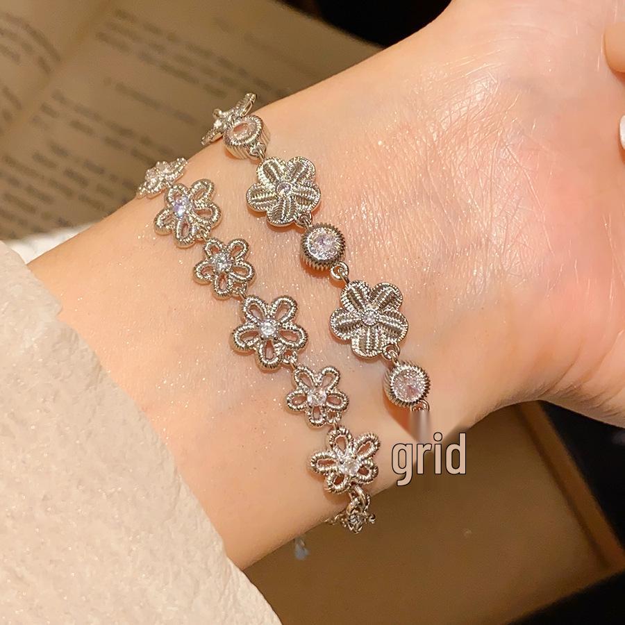Korean Style Zircon Flower Bracelet: Silver Star Adornment, Simple & Elegant Design, Light Luxury Women's Hand Jewelry