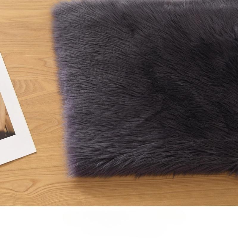4cm Plush Fabric Soft and Smooth Fursuit Fur Fabric 50x160cm DIY Clothing Doll Decorative Shaggy Fur Handmade Material
