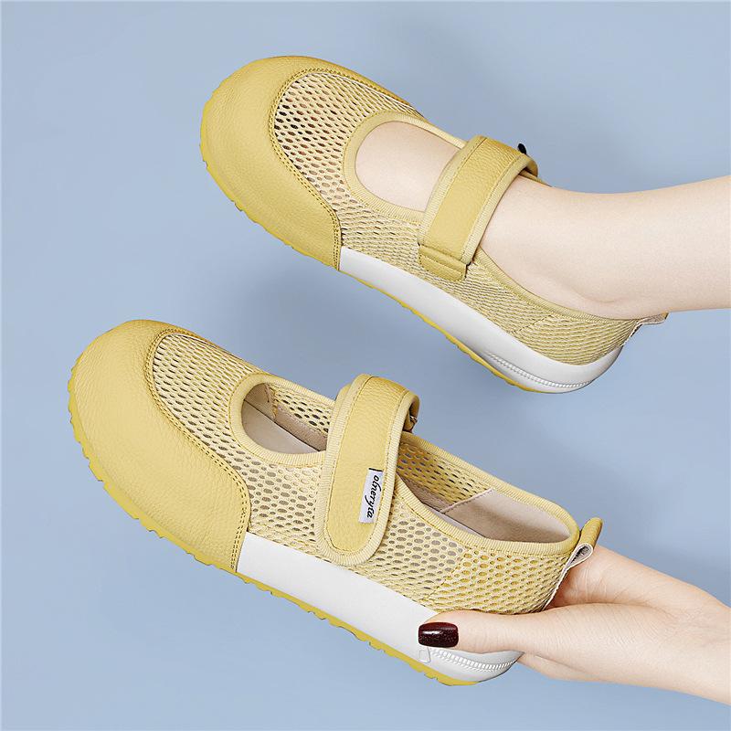

Mary Jane net shoes increase in height in spring and summer, soft sole, breathable and versatile, casual moral training, Velcro princess style shoes 34
