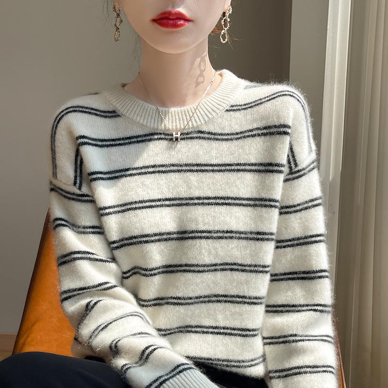 Women's Striped Pure Wool Round Neck Sweater, Autumn/Winter Collection, Seven-Gauge, Loose Fit, Thick Knitted Long Sleeve Pullover.