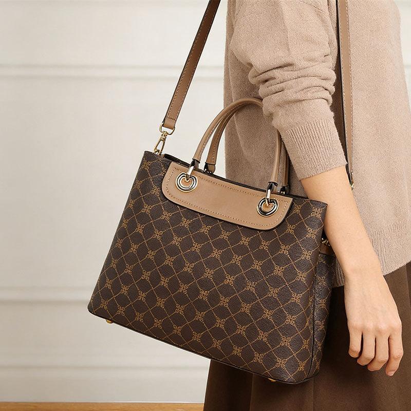 Handbag, New Middle-aged Mother Bag, High-end Feel, Large Capacity Tote Bag, Contrasting Color Printed Commuting Bag for Women