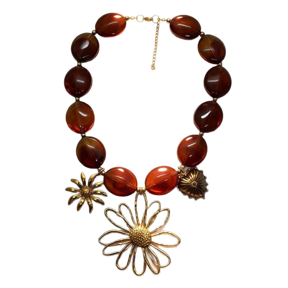 Retro Hollowed Flower Heart Pendant Resin Acrylic Beads Necklace Chunky Jewelry for Women Accessory