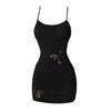 Vyšívané bodycon šaty s výřezem motýla na špagetová ramínka - Slim střih, Seductive style